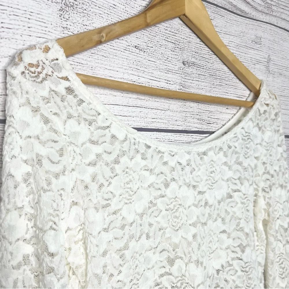 Ambiance Sheer White Lace Cropped Blouse Top Size Large